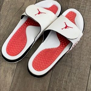 Jordan hydro V retro slides size 13